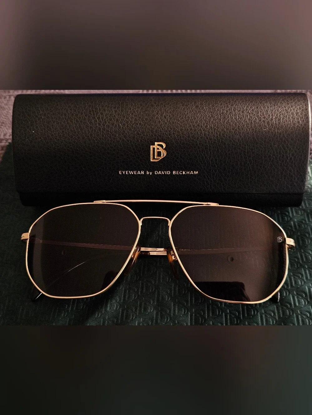 David Beckham Men's Aviator Sunglasses in Gold with Black Lenses